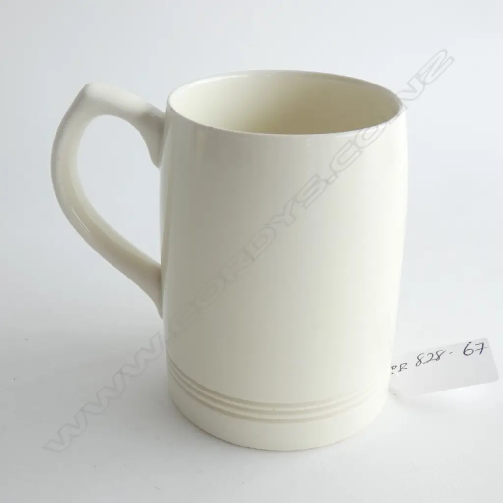 A Wedgwood Keith Murray mug Image 1++